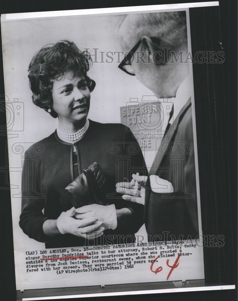 1962 Press Photo Negro Singer Dorothy Dandridge and her attorney Robert Butts - Historic Images