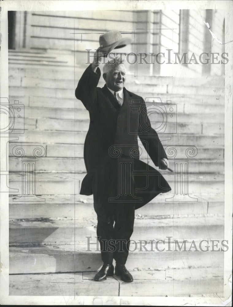 1940 Press Photo U.S Vice Pres.John Nance Garner in front of senate building. - Historic Images