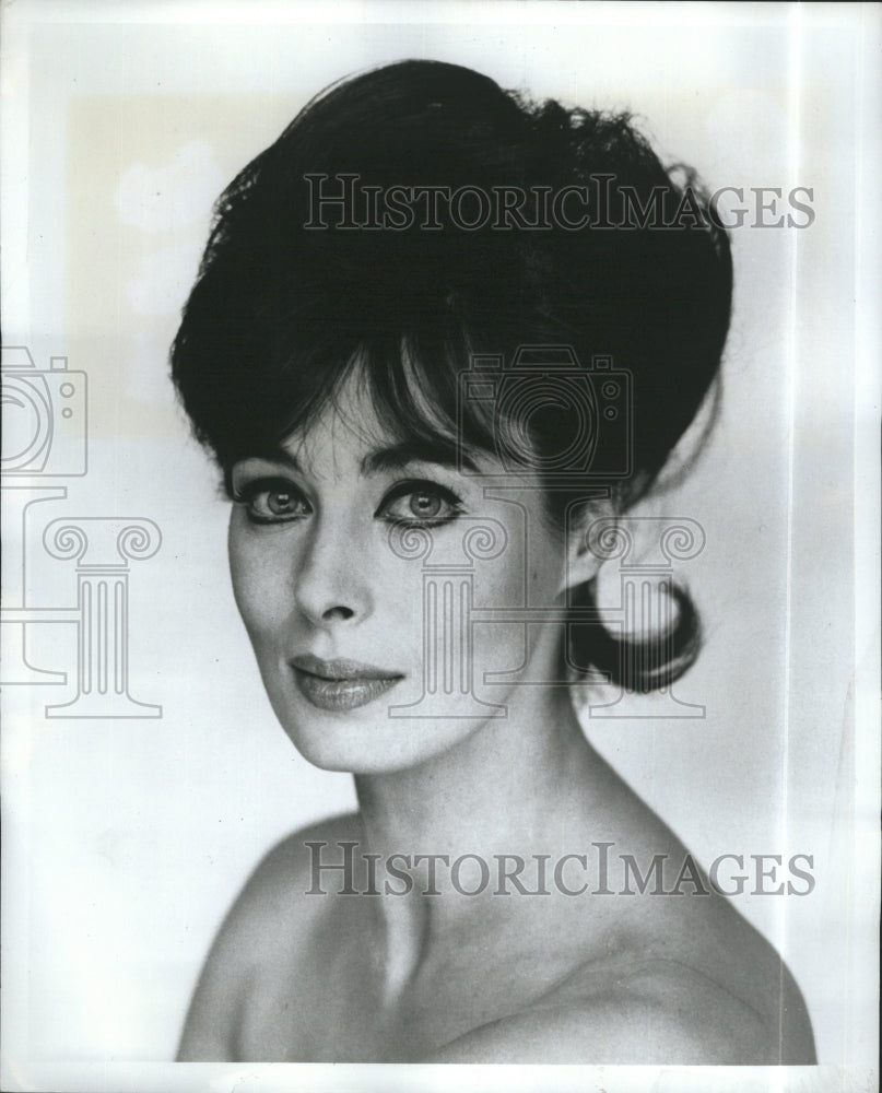 1969 Press Photo Rita Gam in "There's a Girl in My Soup" - Historic Images