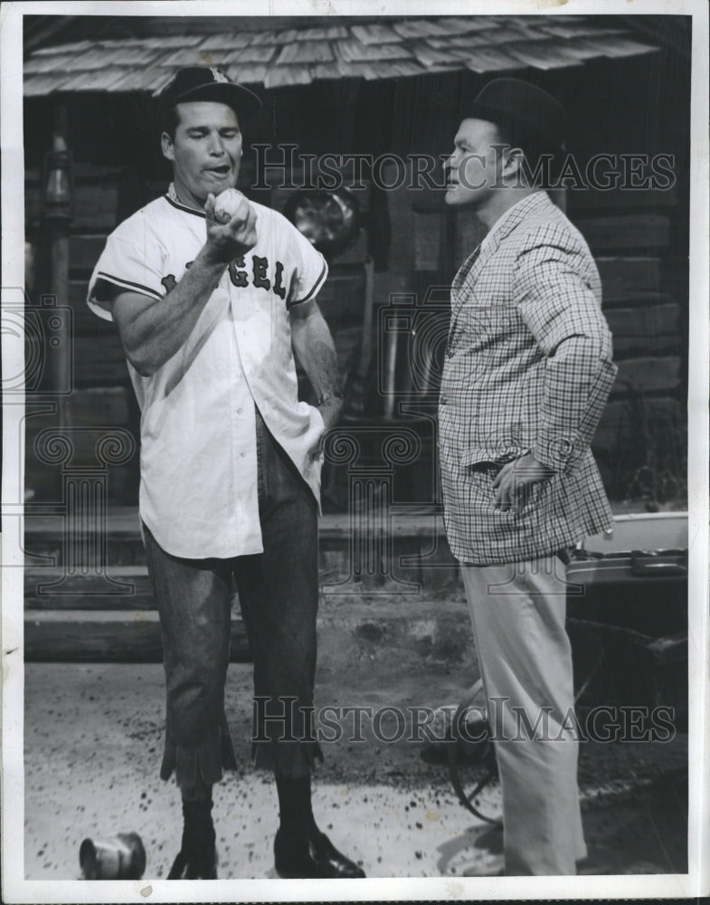 1961 Press Photo James Garner and Bob Hope Appear On The Bob Hope Buick Show - Historic Images