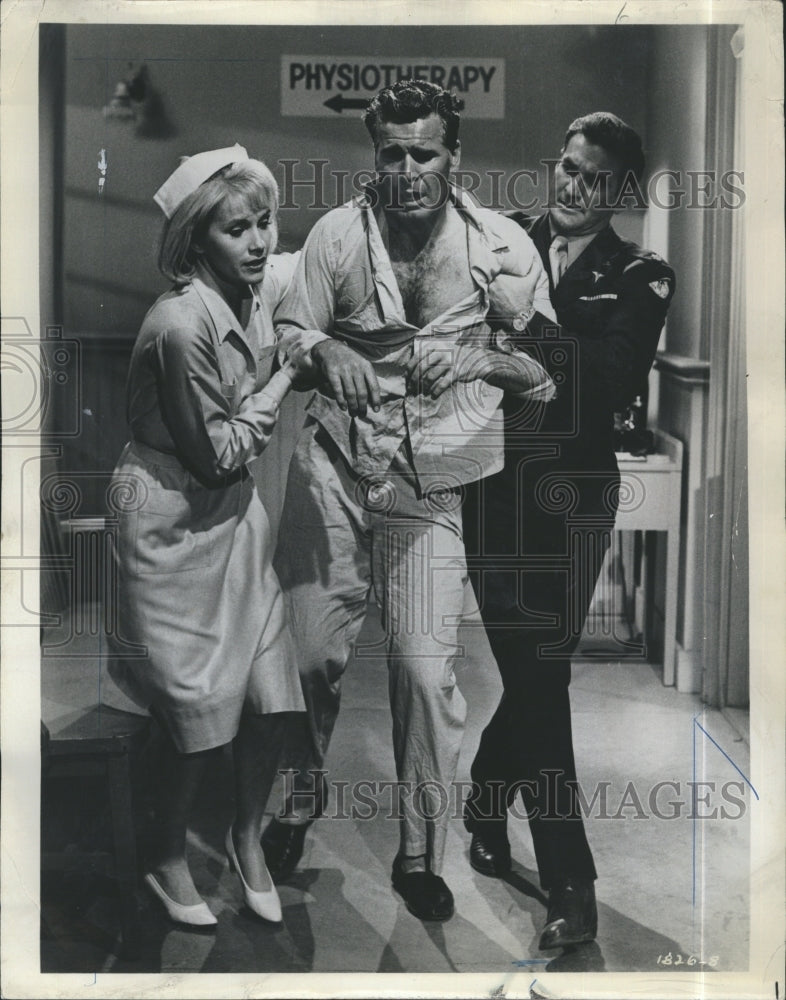 1965 Press Photo James Garner Rod Taylor Eva Marie Saint Actors 36 HOURS - Historic Images