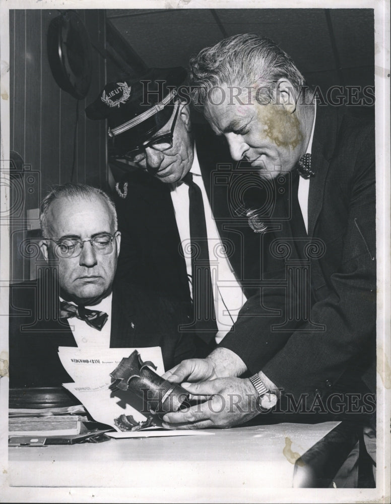 1965 Press Photo State Fire Marshall Ralph Garrett - Historic Images