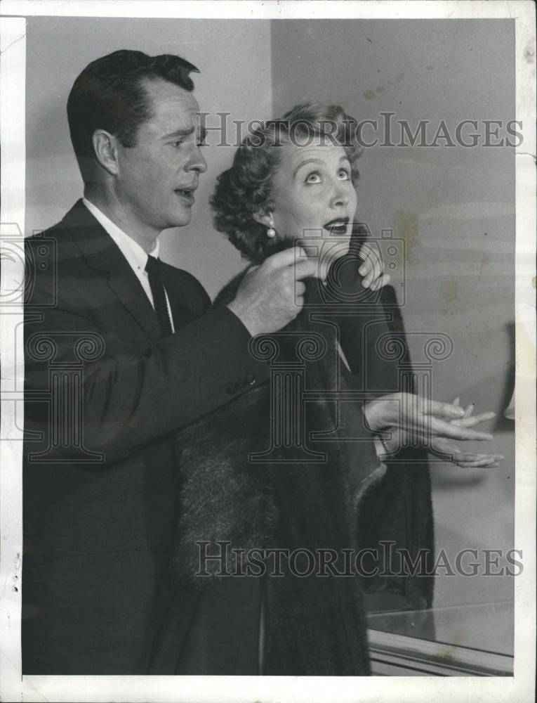 1955 Actress Betty Garrett &amp; Husband Larry Parks - Historic Images