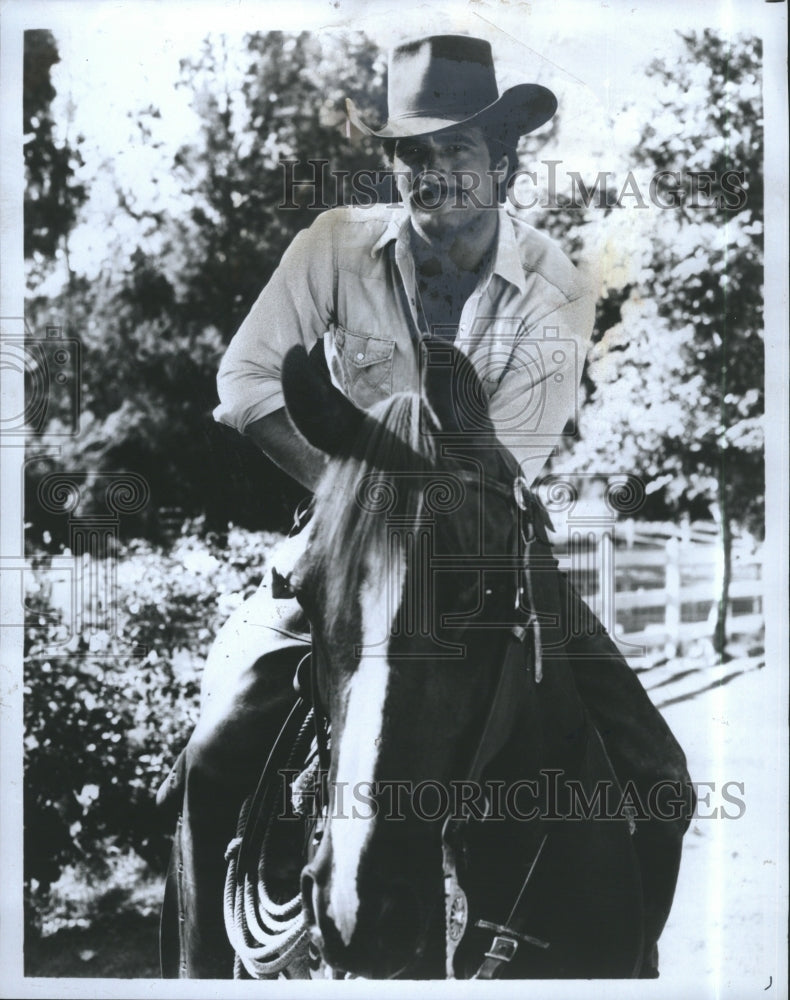 Press Photo Lee Horsley &quot;Matt Houston&quot; - Historic Images