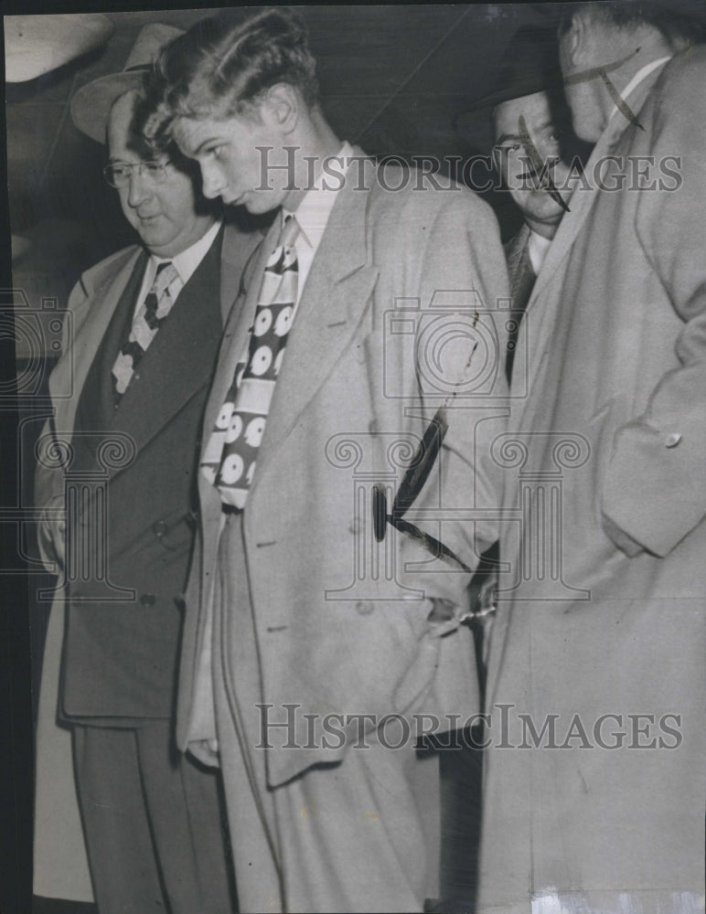 1957 Press Photo Frank Horsfall, 21, in West End Liquor Store holdup - Historic Images