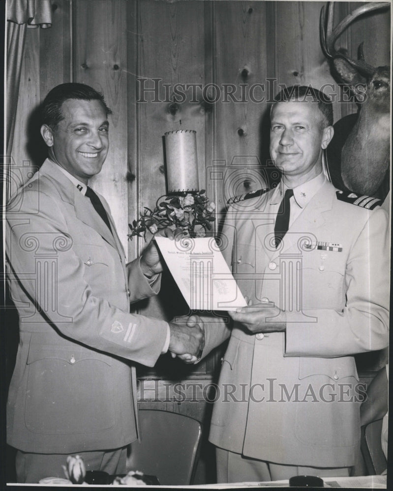 1963 Press Photo Commander Mike Horwitz and E. H. Burt, Jr. - Historic ...