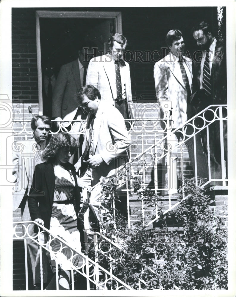 1983 Press Photo Nick Anguilo arraigned at his house - Historic Images