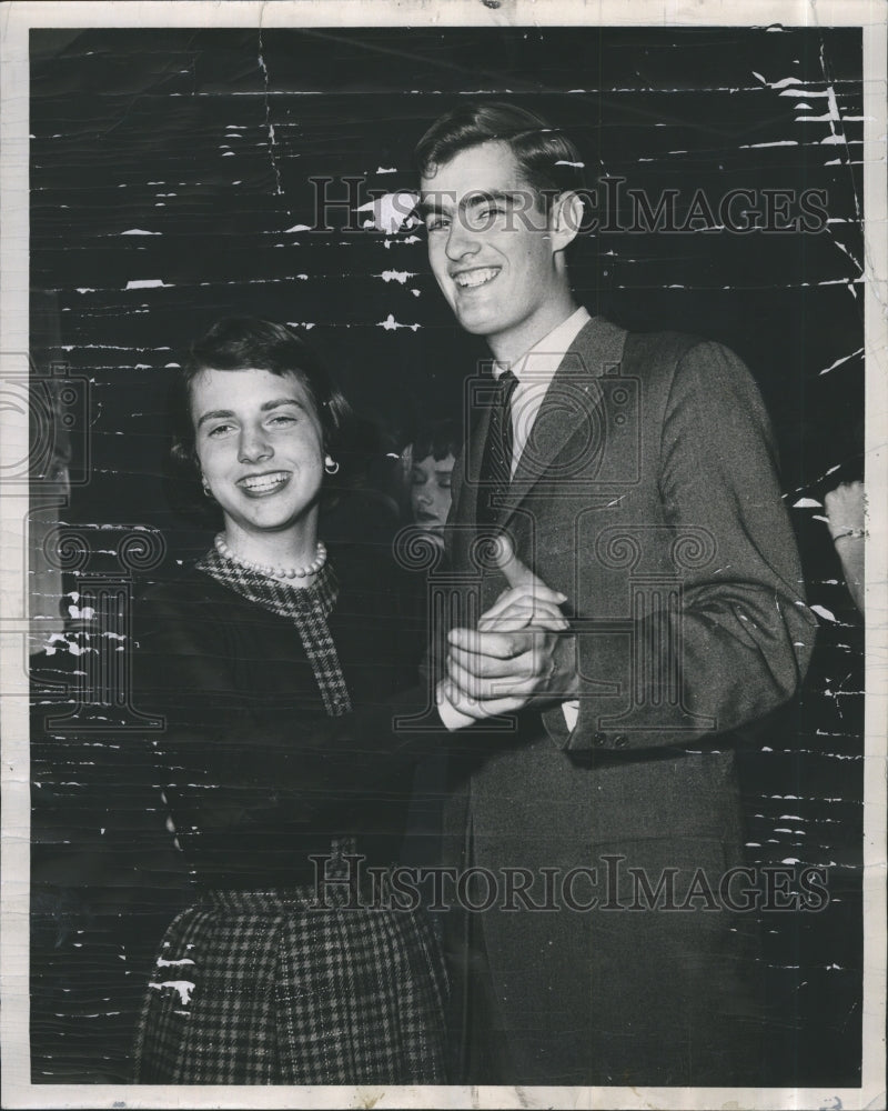 1957 Press Photo Harvard Student John Ames III Vassar College Date Mimi Houghton - Historic Images