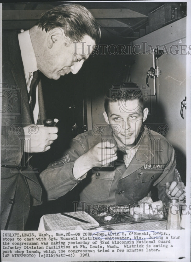 1961 Press Photo Rep. Alvin E. O&#39;Konski and Sgt. Russell Wistrick - Historic Images