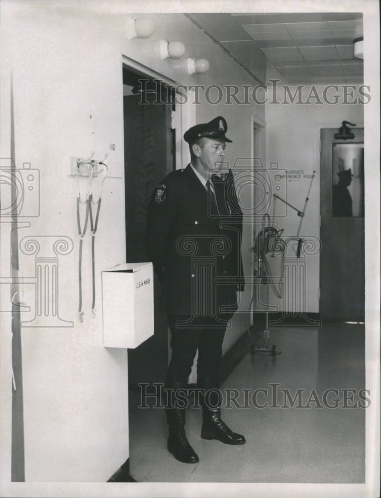 1963 Press Photo Revere Mass. Police, Vincent O&#39;Hara, John Silva Sr. - Historic Images