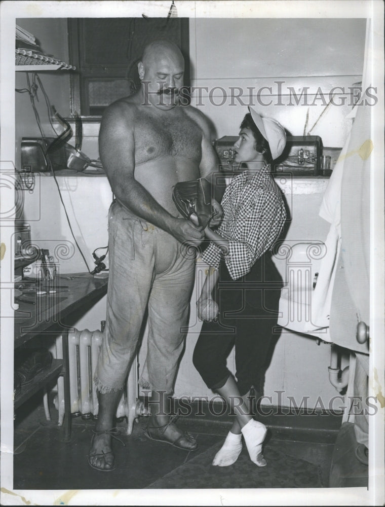 1954 Chuck Morgan - Historic Images