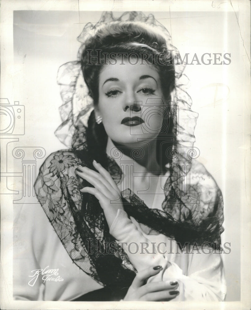 1945 Press Photo Gloria Humphreys in &quot;Good Night Ladies&quot; - Historic Images