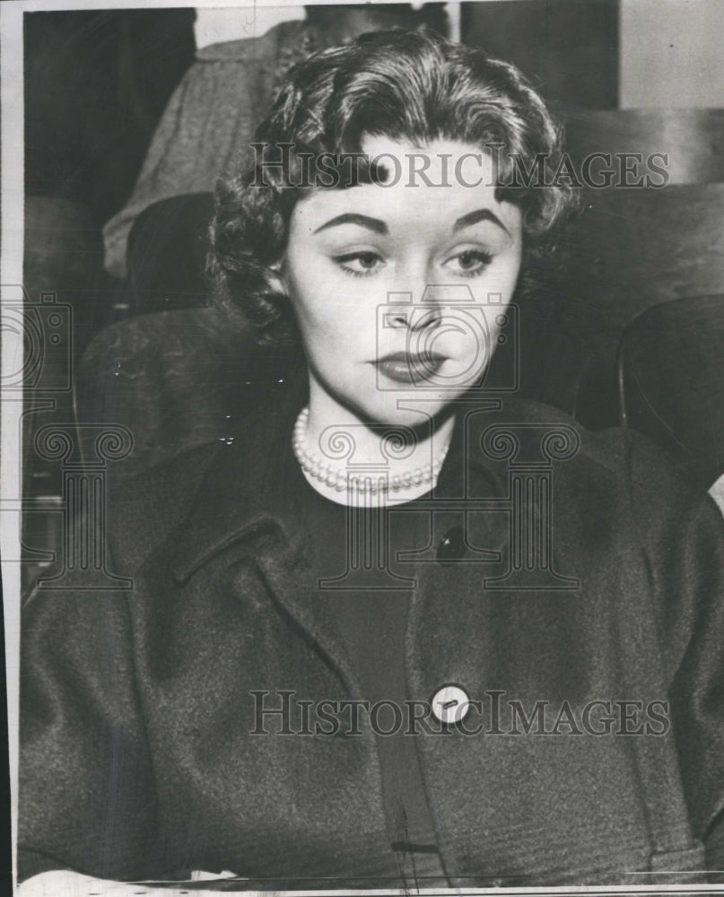 Press Photo A Pretty Girl - Historic Images