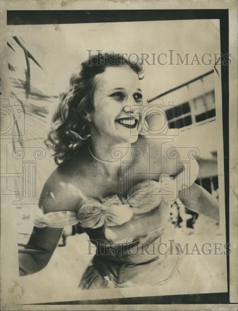 1952 Press Photo Caucasian Beauty Queen Nancy Shinkoethe - Historic Images