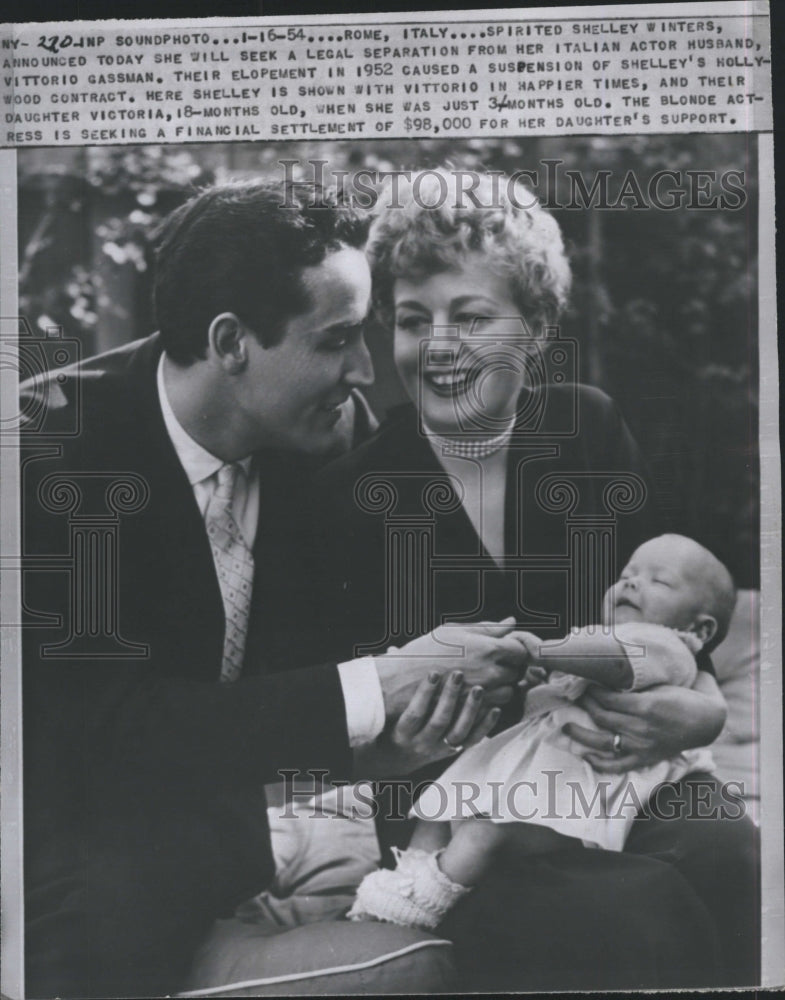 1954 Press Photo Shelley Winters, Vittorio Gassman &amp; daughter Victoria - Historic Images