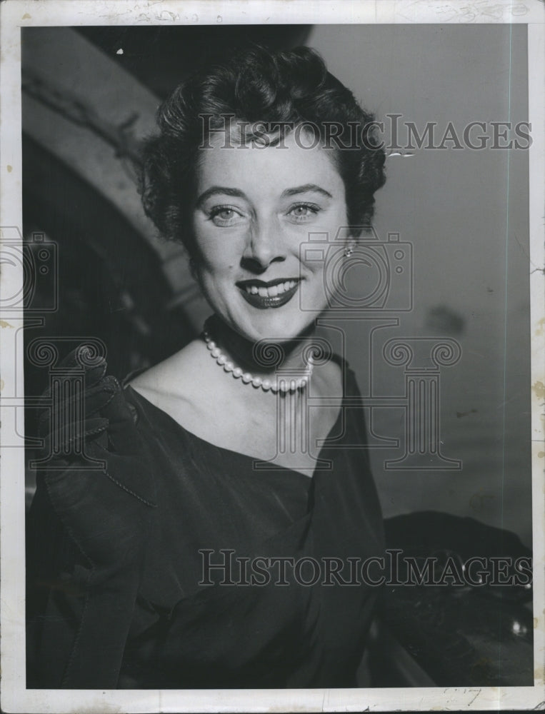 1953 Press Photo Model Sloan Simpson - Historic Images