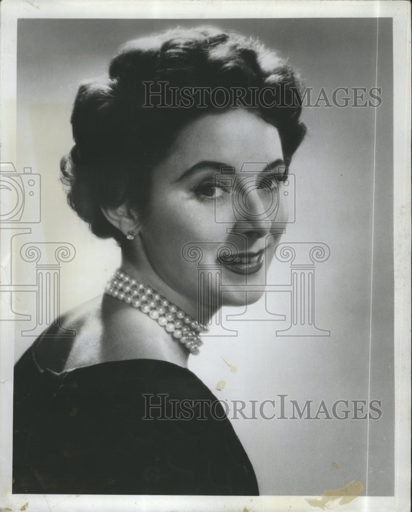 1955 Press Photo Sloan Simpson in "Tender Trap" - Historic Images
