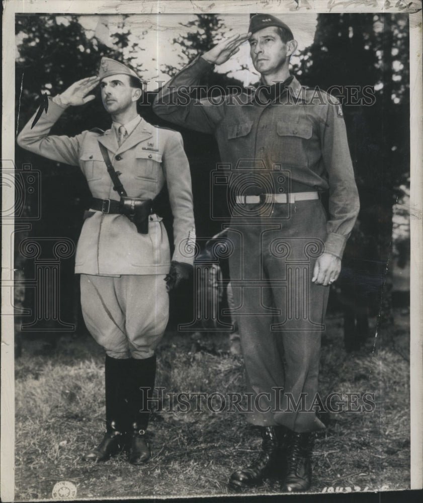 1944 Press Photo Crown Prince Uberto Of Italy and Gen. Mark Clark - Historic Images