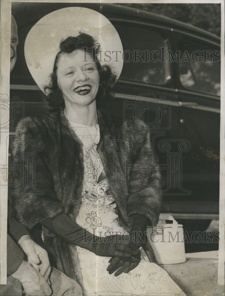 1947 Press Photo Barbara Belmore - Historic Images