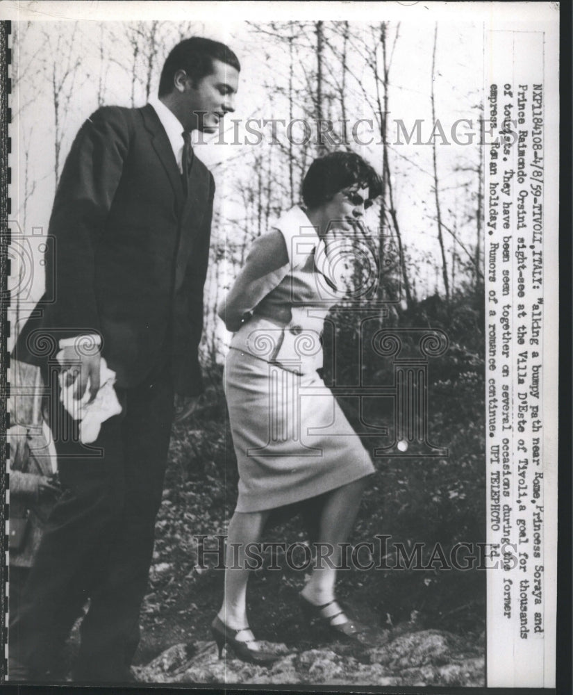 1959 Press Photo Princess Soraya &amp; Prince Raimondo At Villa D&#39;Este - Historic Images