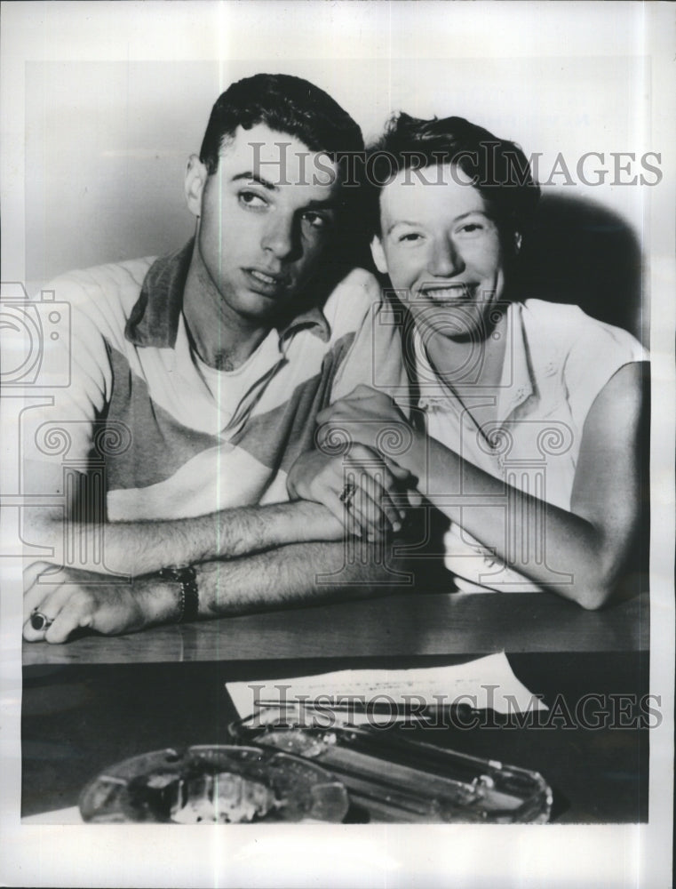 1954 Press Photo Beverly Willis &amp; Lt Allen Norton to Wed - Historic Images