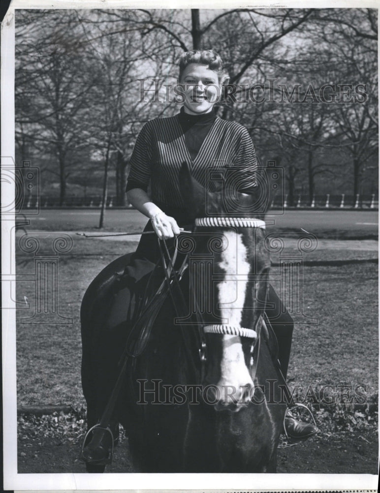 1951 Press Photo Eileen Wilson,actress - Historic Images