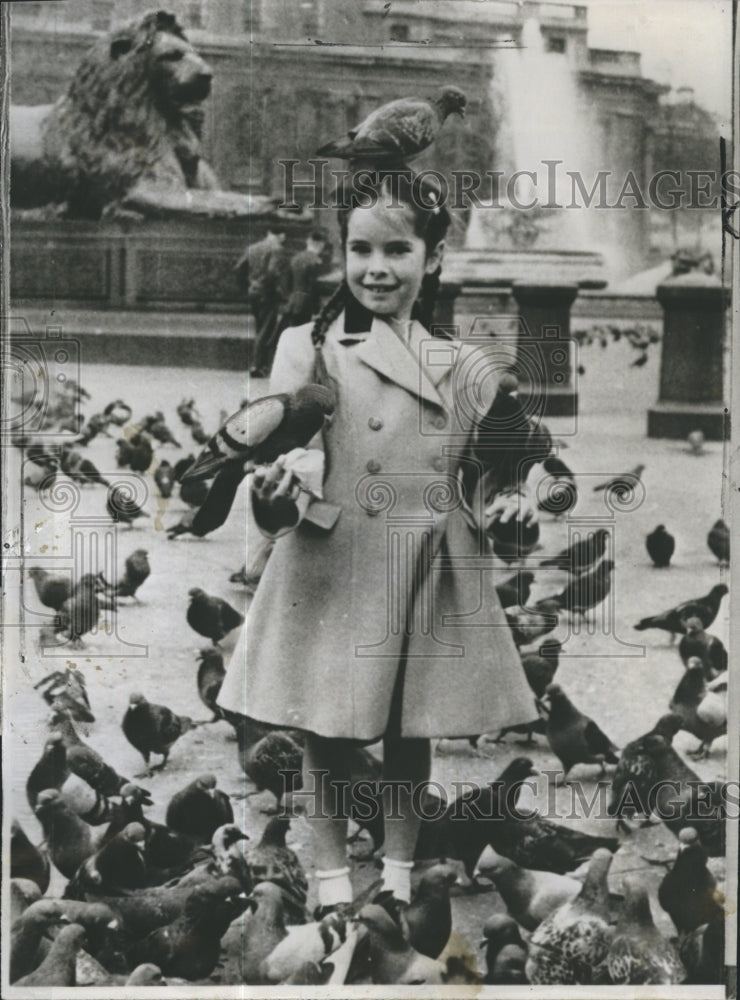 1956 Press Photo Josephine Chaplain Daughter of comedian Charles Chaplain - Historic Images