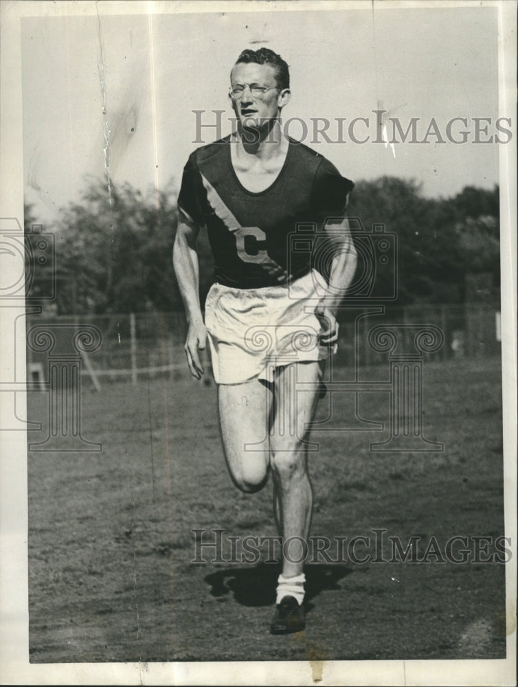 1940 Press Photo Athlete Clarence Barnes of University of California - Historic Images