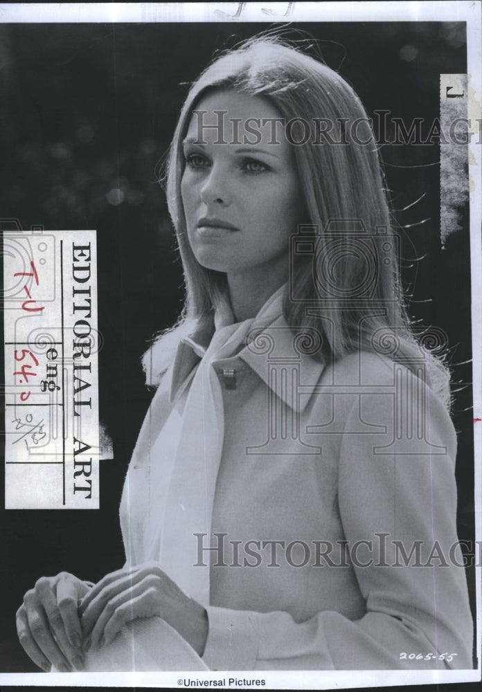 1973 Press Photo Angel Tompkins in a scene from "The Don is Dead" - Historic Images