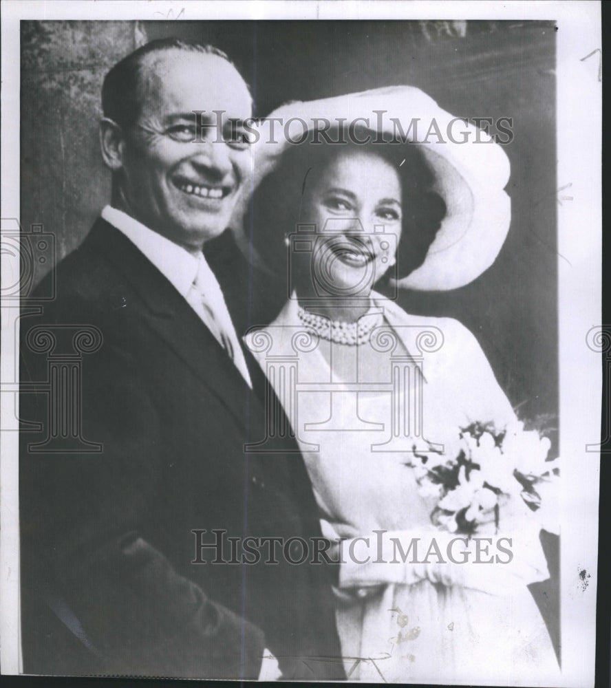 1957 Press Photo Actress Merle Oberon and Bruno Pagliai - Historic Images