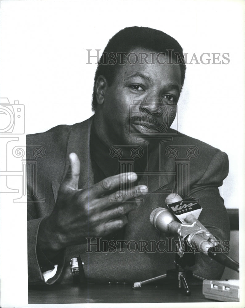 Press Photo actor Carl Weathers - Historic Images