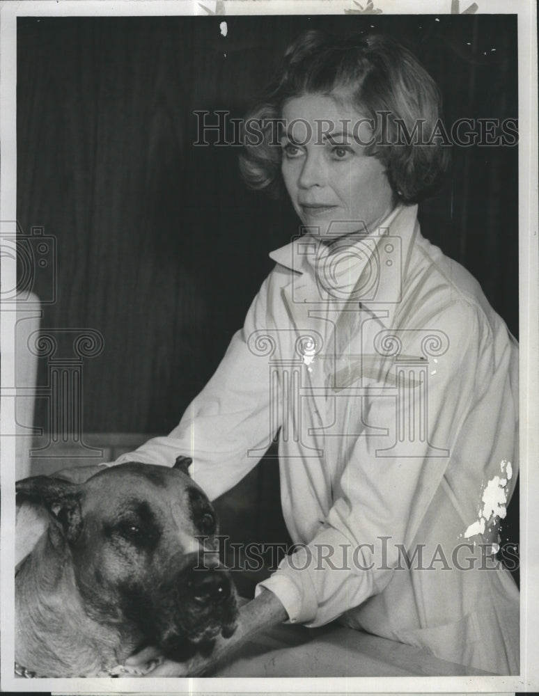 1975 Press Photo Dorothy McGuire in "The Runaways" - Historic Images