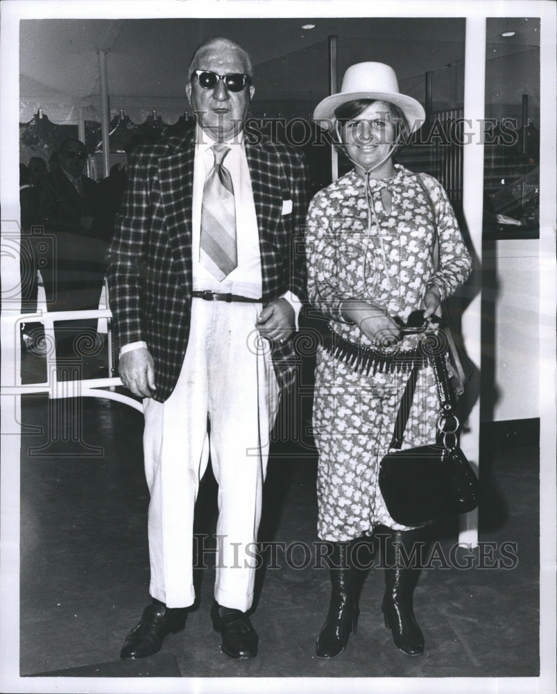 1971 Press Photo Mary Ann McGrath and dad John J. McGrath - Historic Images