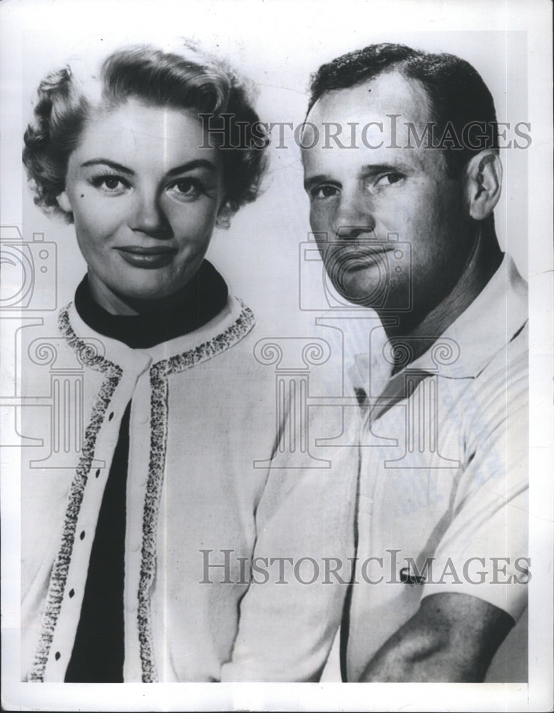 1955 ACtress Sheree North and husband Bud Freeman. - Historic Images