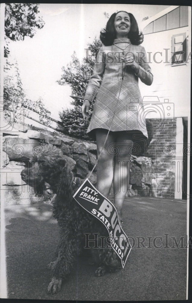 1970 Press Photo A with Bucci Campaigning - Historic Images