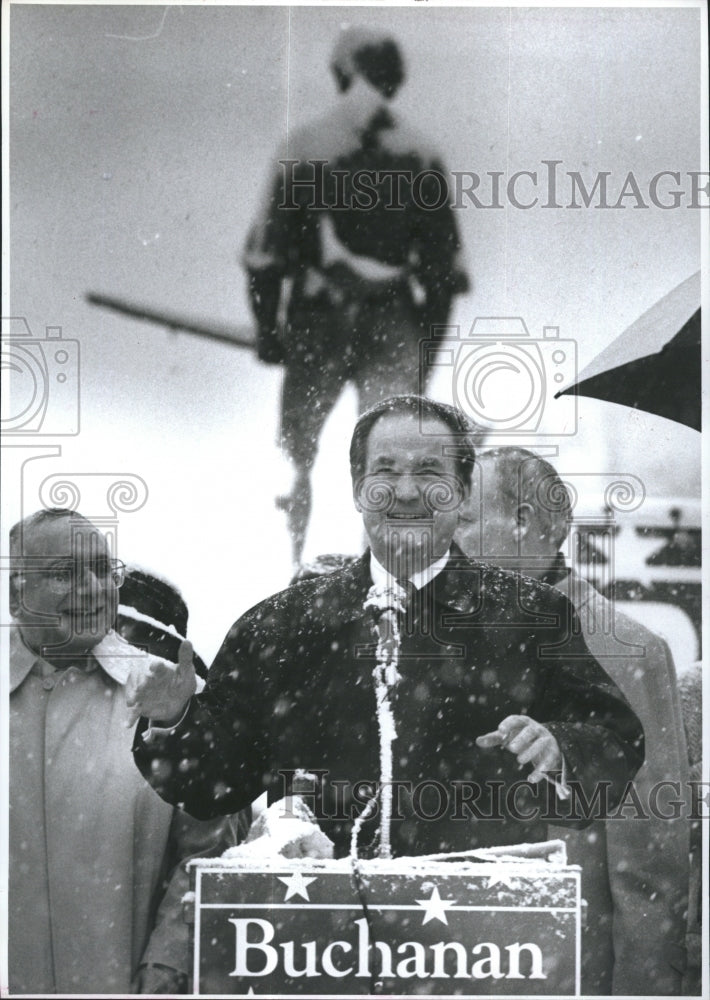 1996 Press Photo Pat Buchanan Presidential Candidate - Historic Images