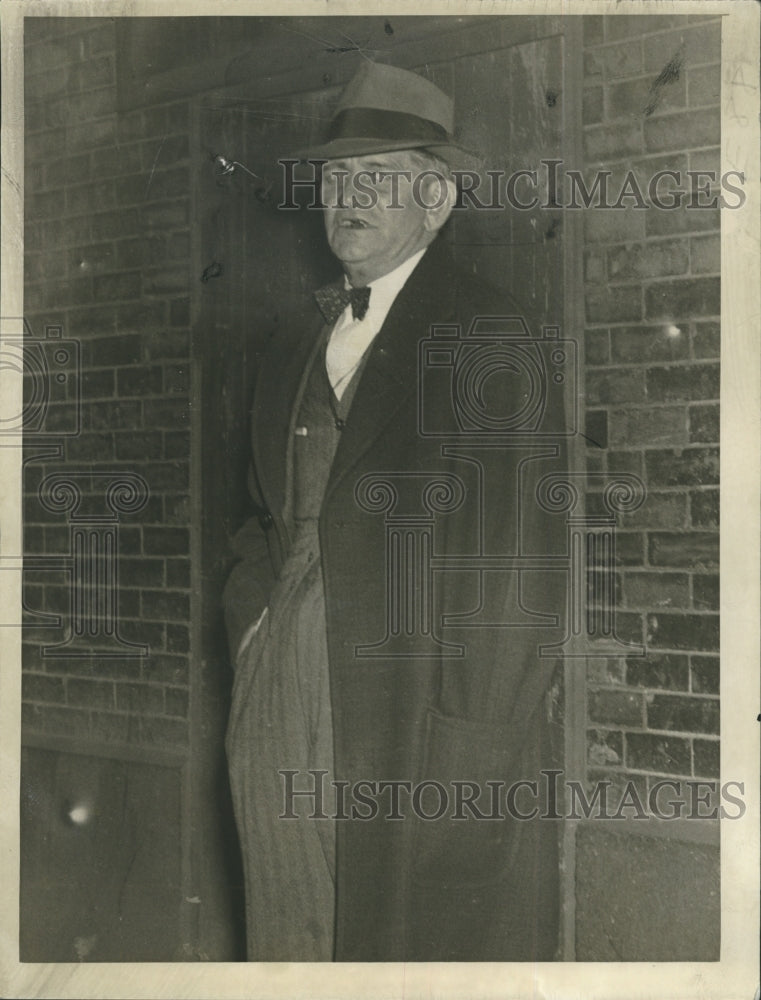 1941 Press Photo John Hornsey Ousted Air Raid Warden - Historic Images