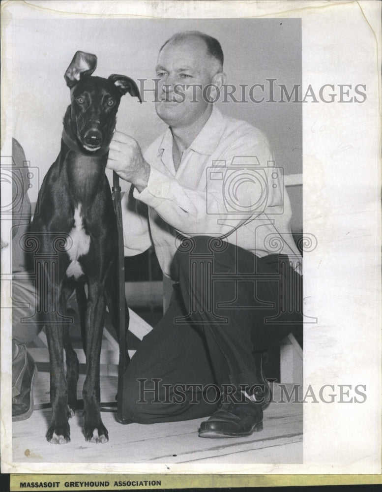 1960 Press Photo Howard Heaton in Raynham, Massachusetts - Historic Images