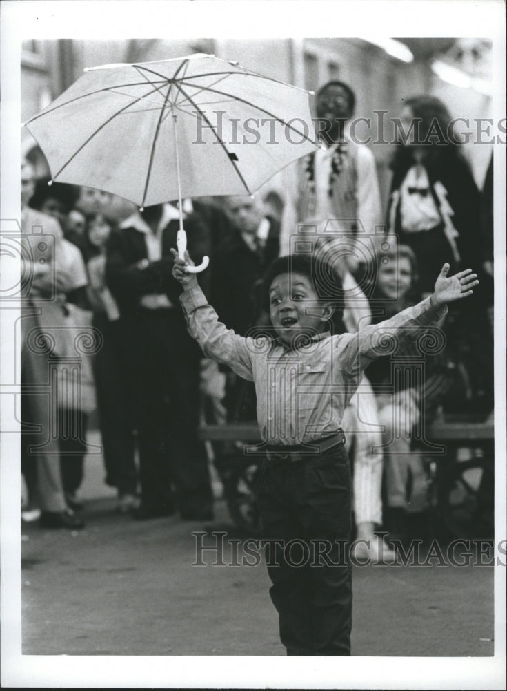 1985 Press Photo Emmanuel Lewis Actor Lost In London - Historic Images