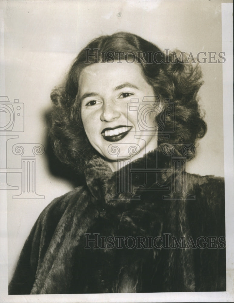 1952 Press Photo Patricia Burton. Historic Images