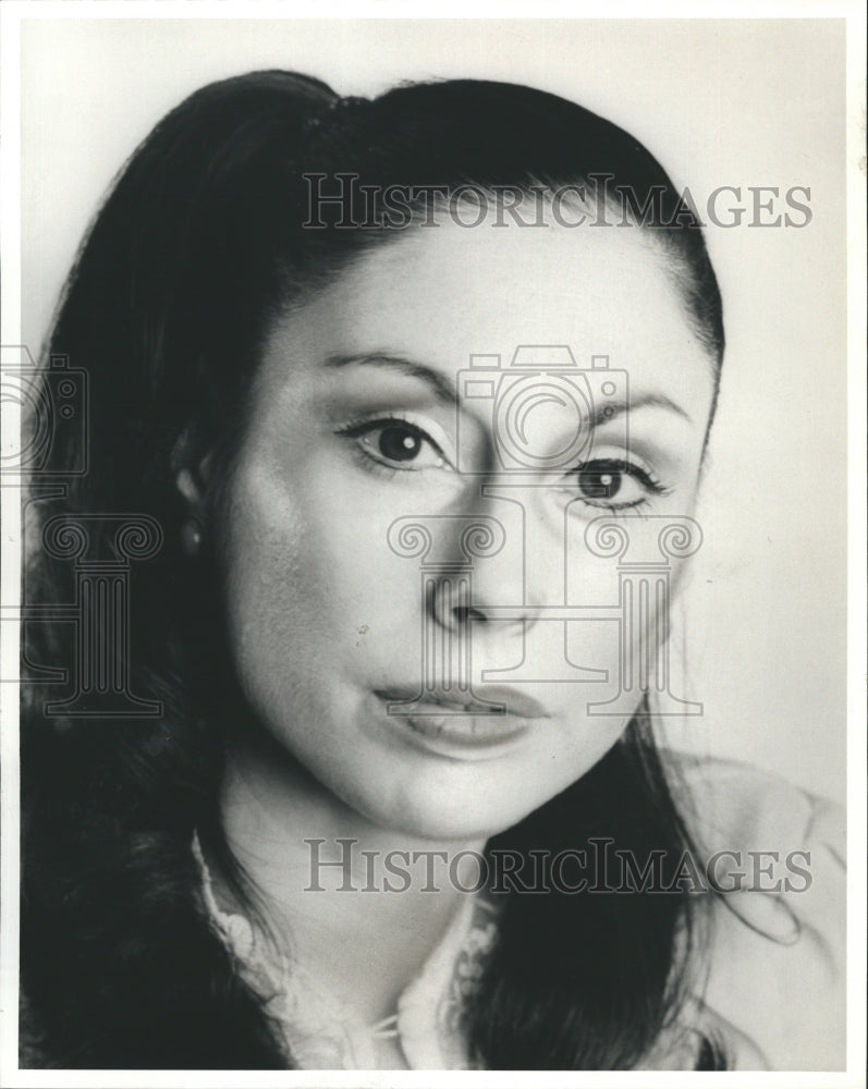 1988 Press Photo A picture of Gail Kachadurian - Historic Images