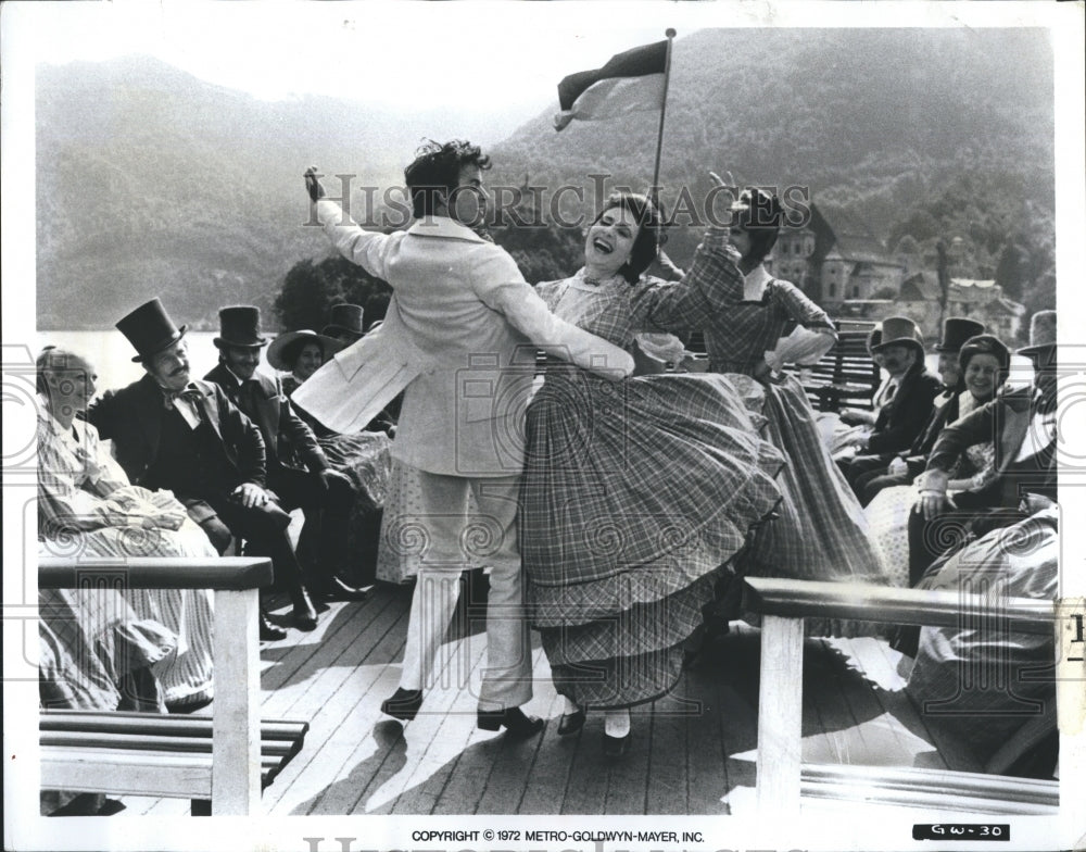 1972 Press Photo Horst Bucholz with Yvonne Mitchell,actors from The Great Waltz - Historic Images