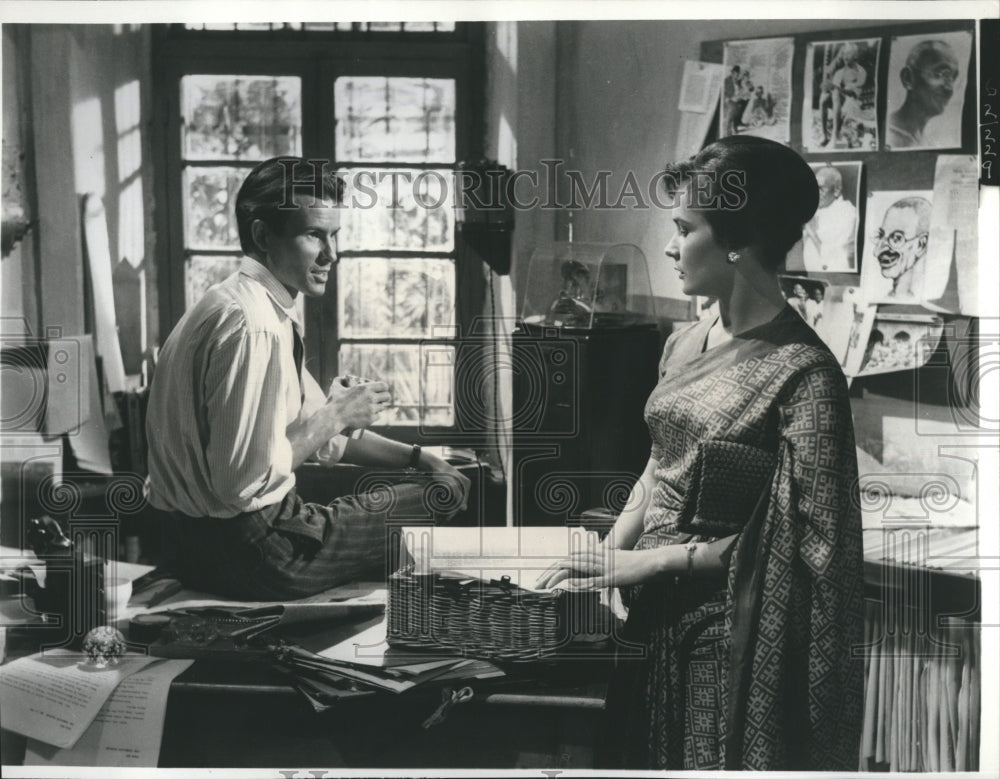 1963 Press Photo Horst Buchholz with Valerie Gearson,actors in 9 Hours To Rama - Historic Images