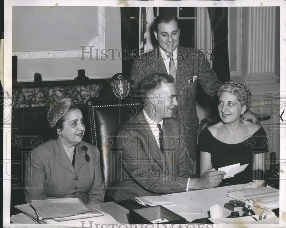 1955 Press Photo Marie Mason of Boys Town - Historic Images