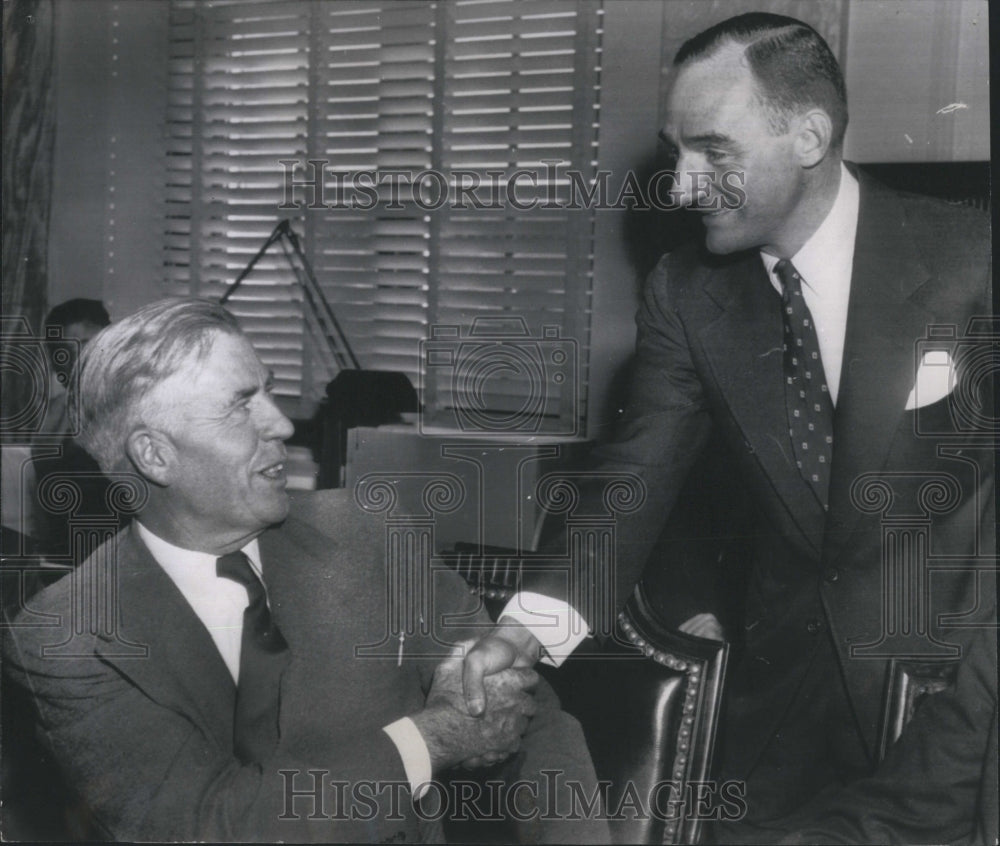 1951 Press Photo Henry Wallace & Joseph Alsop(R) - Historic Images