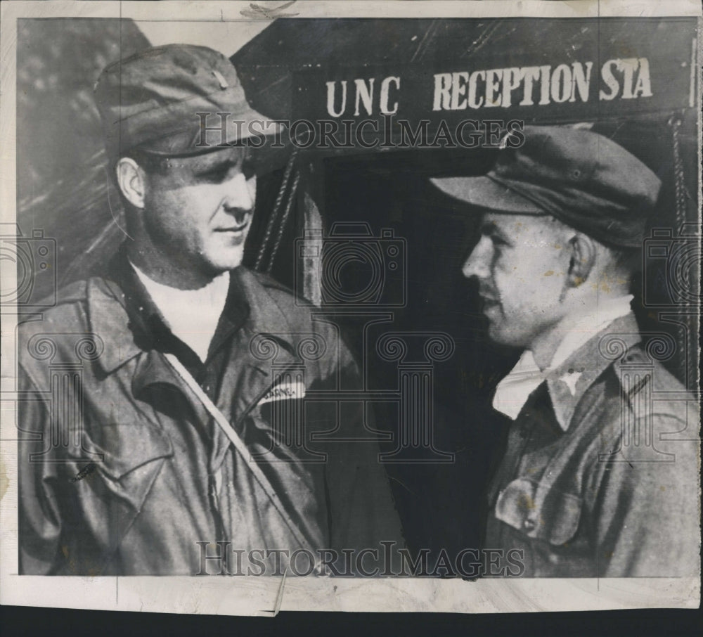 1953 Press Photo Lt Mobsy Garner &amp; Lt Josiah McHale - Historic Images