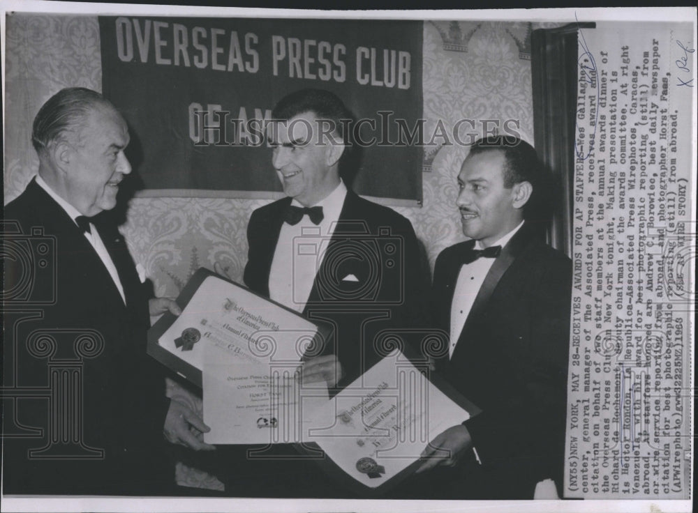 1963 Press Photo Wes Gallagher receives award - Historic Images