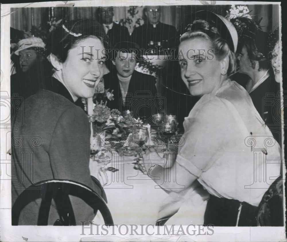 1950 Press Photo Mrs William Oâ€Dwyer Mrs Rosa Gonzales Luncheon - Historic Images