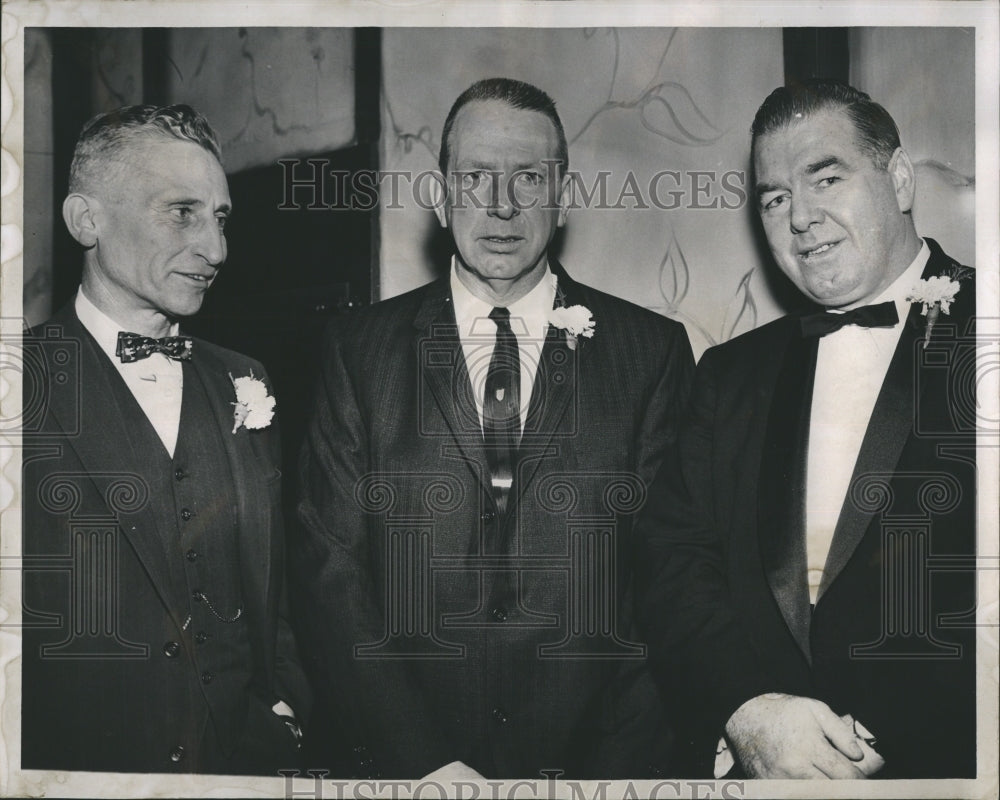 1960 Press Photo Joseph O&#39;Loughlin Otis Whitney &amp; John Thompson At Dinner - Historic Images