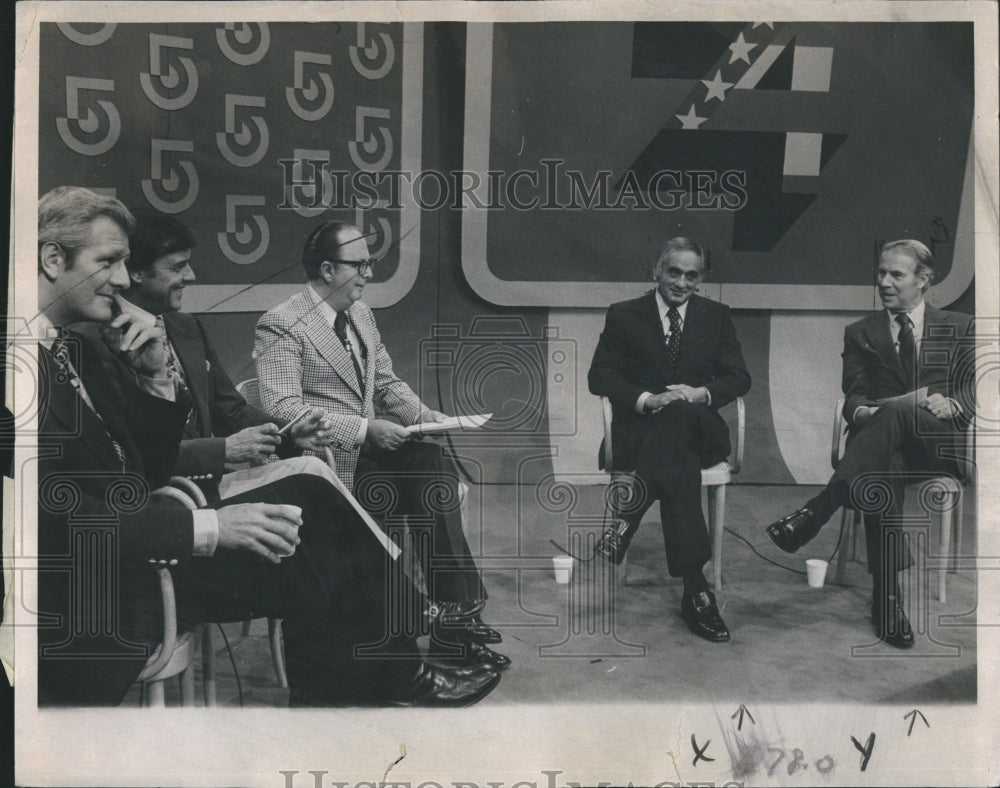 1974 Press Photo TV debate between Jos iah Spaulding & Francis Belloti - Historic Images